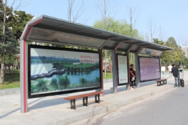 ������܇ͤ�V����M���еĽ�(j��ng)�����L